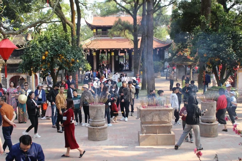 Kinh nghiệm tham quan Chùa Côn Sơn