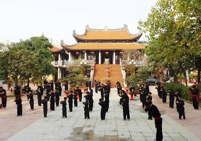 Lưu giữ khoảnh khắc đẹp tại Chùa Tứ Kỳ