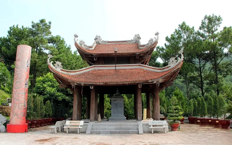 Đền Chu Văn An là điểm du lịch tâm linh nổi tiếng