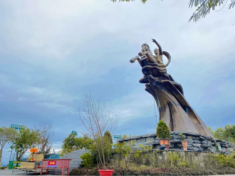 Đôi nét về đền Gióng