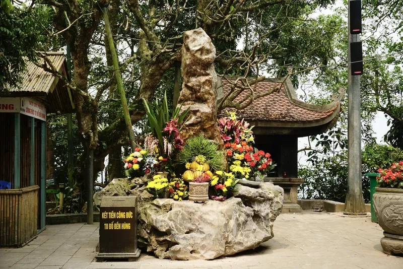 Kinh nghiệm tham quan Đền Hùng