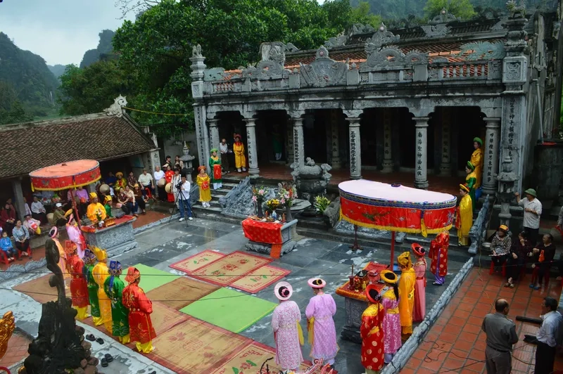 Đền Thái Vi nổi bật giữa vùng cố đô Hoa Lư