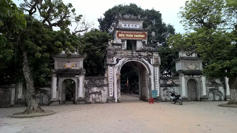 Cùng khám phá và giới thiệu về Đền Trần Thương nổi tiếng