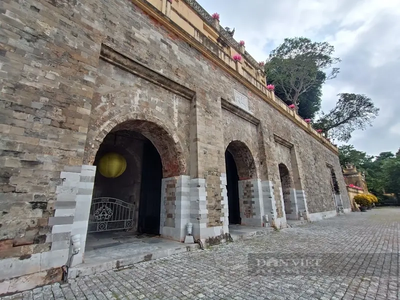 Lưu giữ lịch sử tại Khu di tích Hoàng Thành Thăng Long nổi tiếng