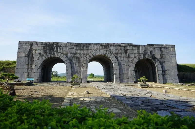 Hành trình tìm hiểu lịch sử thành nhà Hồ đầy thú vị