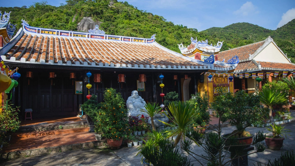 Chùa Cầu Hội An rêu phong mang đậm dấu ấn kiến trúc Nhật Bản.