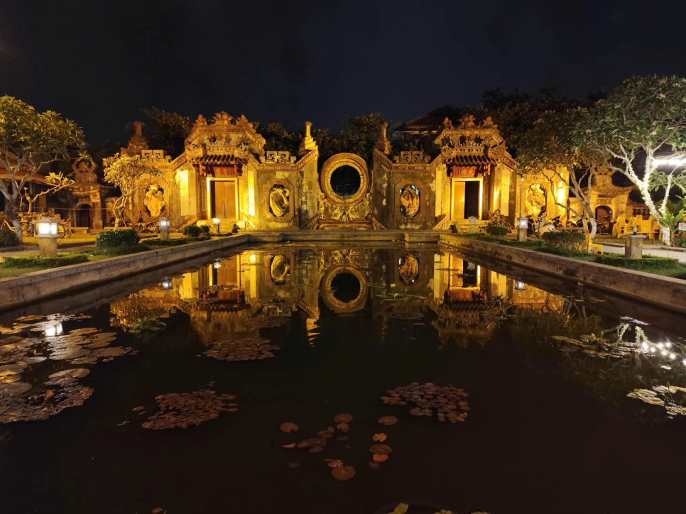 Nhà cổ Tấn Ký – di sản kiến trúc hơn 200 năm tuổi tại phố cổ.