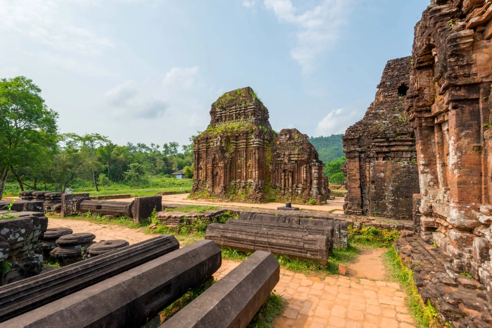 Thánh địa Mỹ Sơn - dấu ấn rêu phong của vương triều Champa rực rỡ.